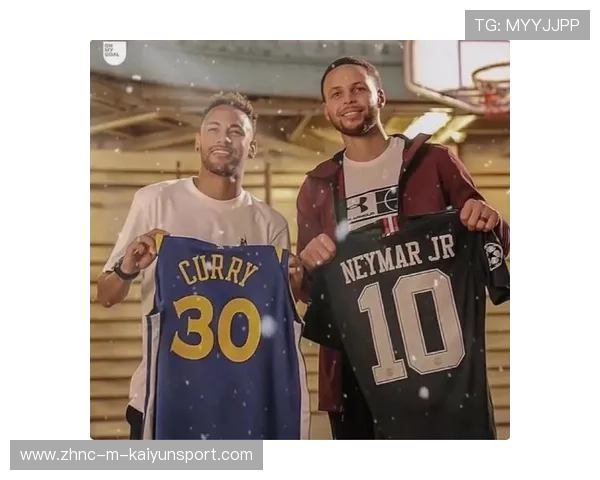 内马尔与友人夜跑路过社区医院探望病人，善举被赞扬