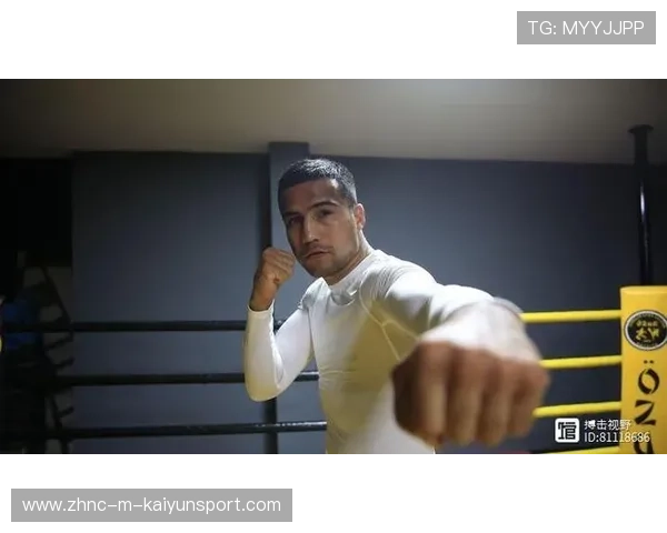 吉亚索夫在公开课中展示高频动作